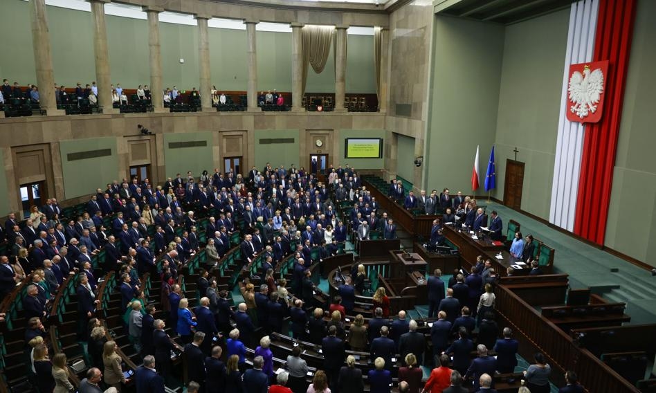 Il PiS ha la meglio, mentre la Coalizione Civica (KO) ha un problema. Solo cinque partiti nel Sejm