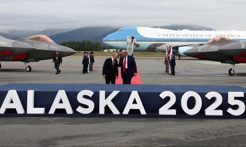 Trump sta affrontando critiche da parte dei politici di Washington. Tra le altre cose, hanno criticato il tappeto rosso.