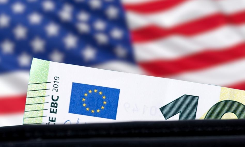 Lo zloty rimane stabile rispetto all'euro. I verbali della Fed hanno frenato il dollaro.