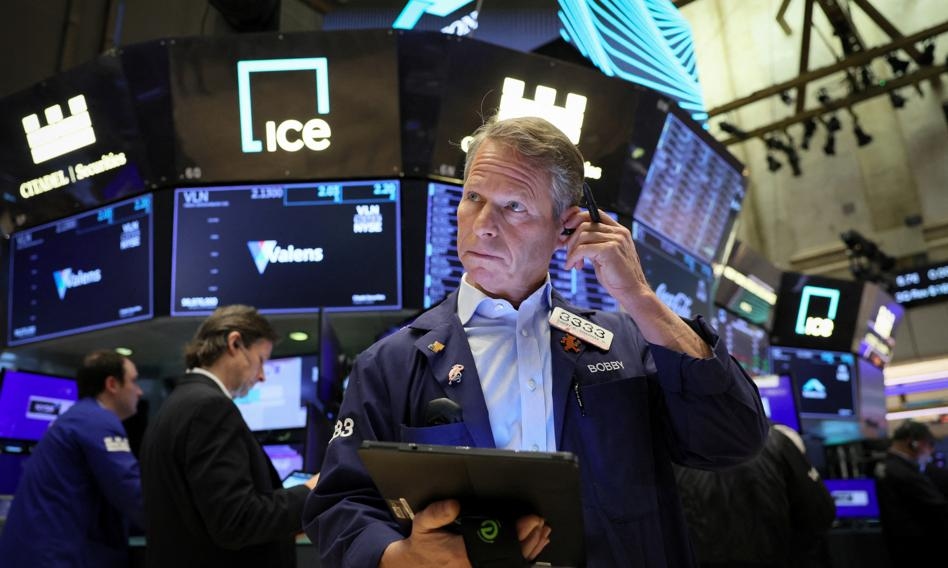 Уолл-стрит отступает от пика. S&P500 прерывает восходящий тренд