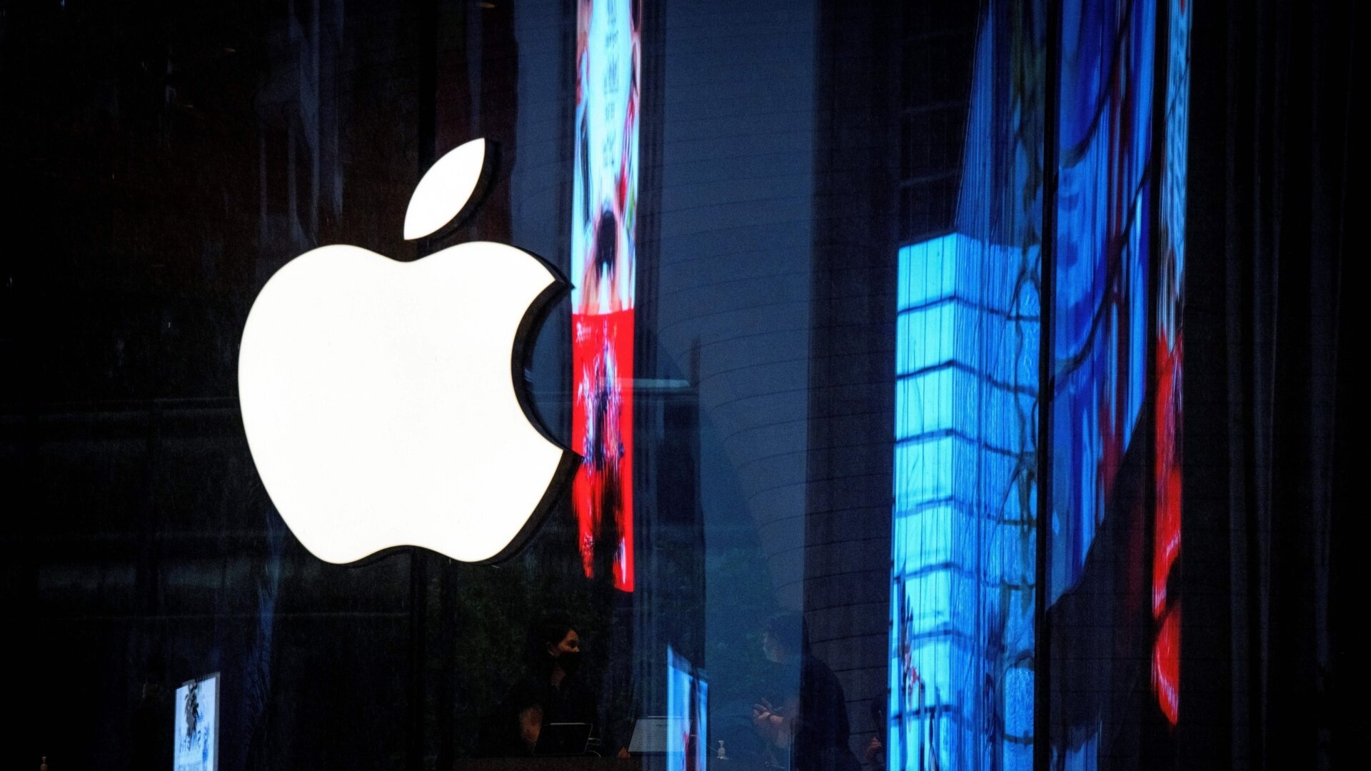 Apple Sues Chinese Phonemaker Oppo For Alleged Trade Secrets Theft