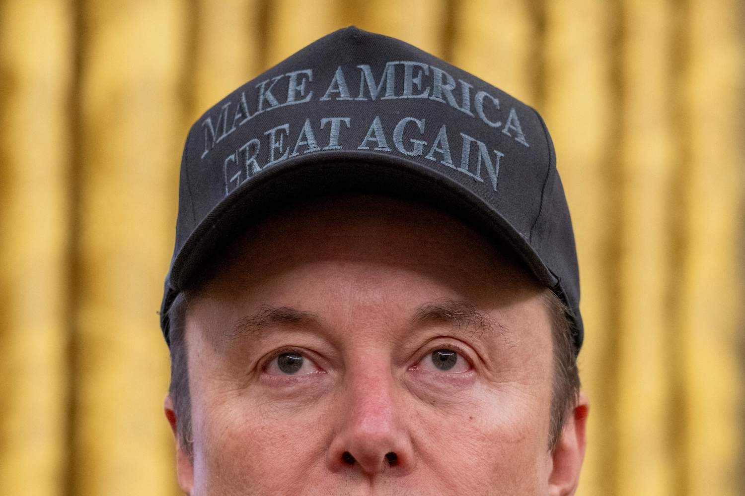 Elon Musk se enfurece y niega que la junta de Tesla busque reemplazarlo como CEO