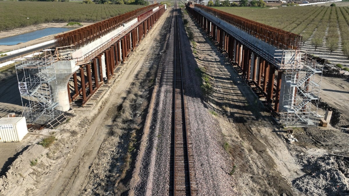 Trump’s DOT Threatens to Pull Funding for California’s High-Speed Rail