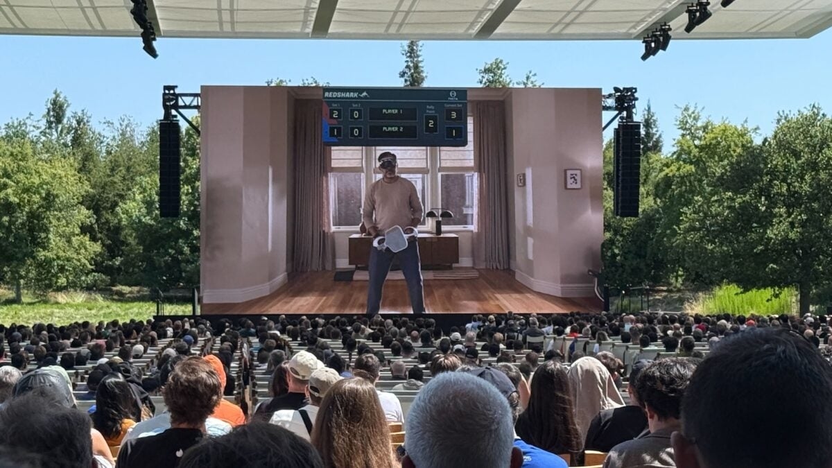 Apple Didn’t Design Controllers for the Vision Pro, but It Gave Us the Next Best Thing