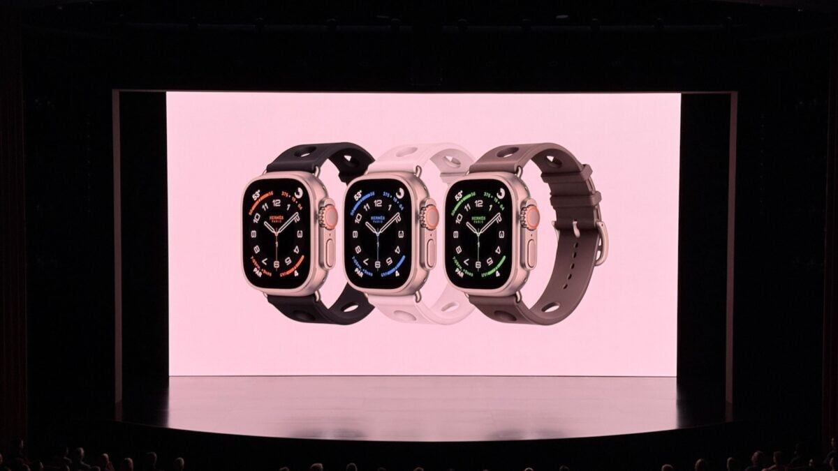 The Big Ol’ Apple Watch Ultra Will Hit Up Satellites in Case of Emergencies