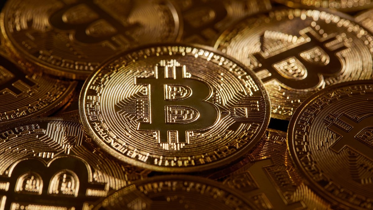 Gli inglesi impazziscono per Bitcoin: ecco chi è più propenso ad acquistarlo e quanto ne detiene