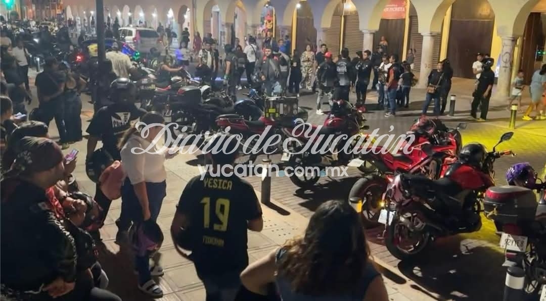 Rodada de motociclistas en Plaza Grande, en Mérida: piden justicia para Ángel y Fabiola