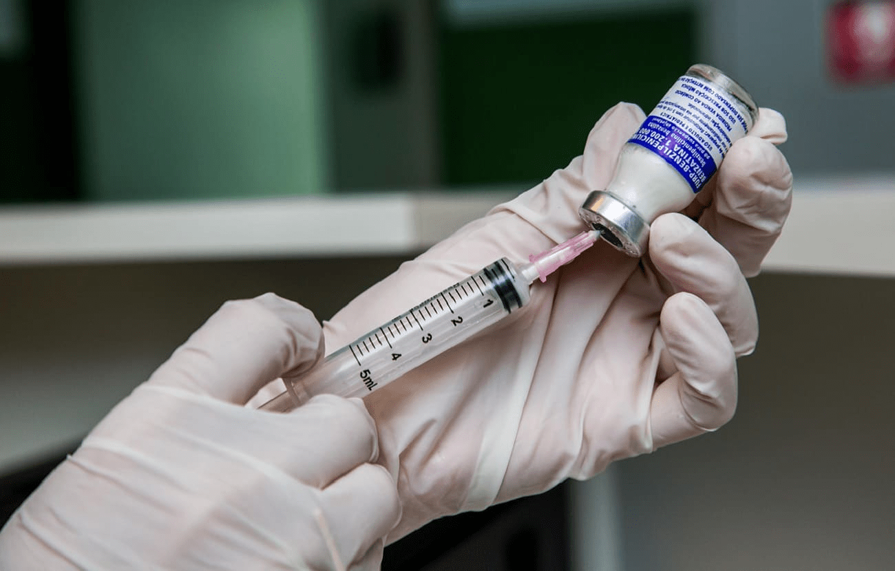 Single-dose penicillin is effective against early syphilis