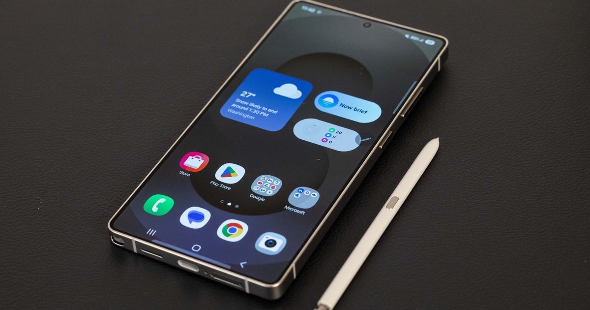 Samsung fans snap up £548 freebies as shoppers rush for £46 a month Sky deal