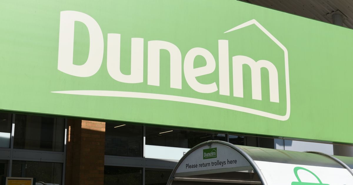Dunelm's £25 buitendroogrek 'geweldig voor kleine ruimtes' en 'roest niet'