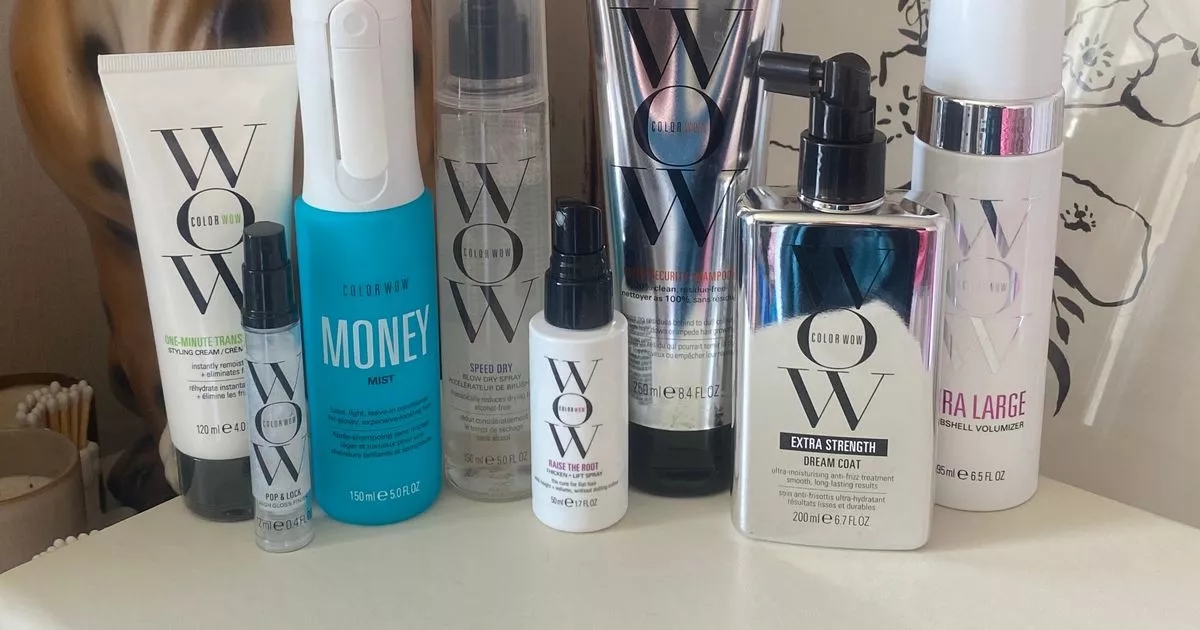 Marca adorada por Claudia Winkleman lança liquidação de fim de ano, incluindo spray do "Santo Graal"