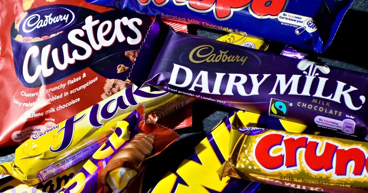 Cadbury reduz tamanho de guloseima icônica - e pais ficam furiosos com a diferença na lancheira