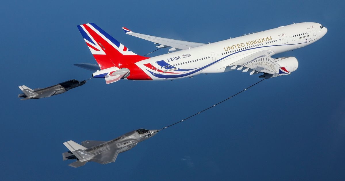 L'avion « Brexit » de la RAF mis à l'écart de son rôle VIP après une nouvelle peinture patriotique qui a coûté 1 million de livres sterling