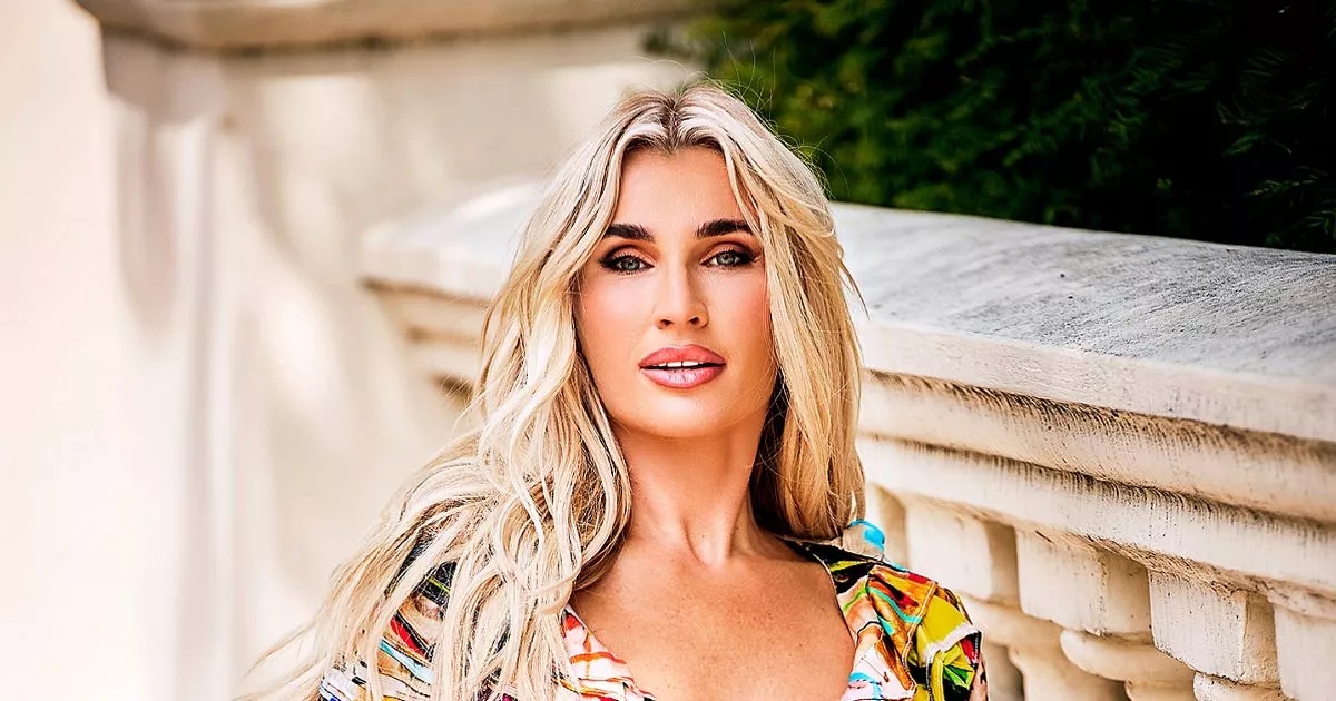 Billie Shepherd 'hysterical' with pain over mystery disease as husband Greg steps in