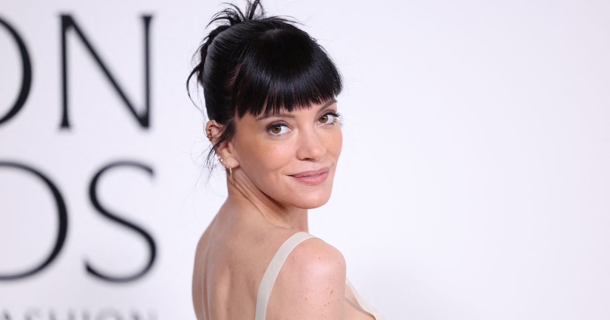 A boneca Toy Lily Allen, que "mudou sua vida", está com £30 de desconto na promoção de Black Friday da Lovehoney.