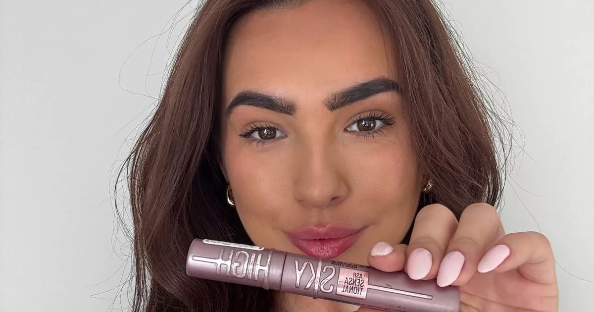 « J'ai essayé le mascara viral Sky High de Maybelline, proposé sur Amazon Prime »