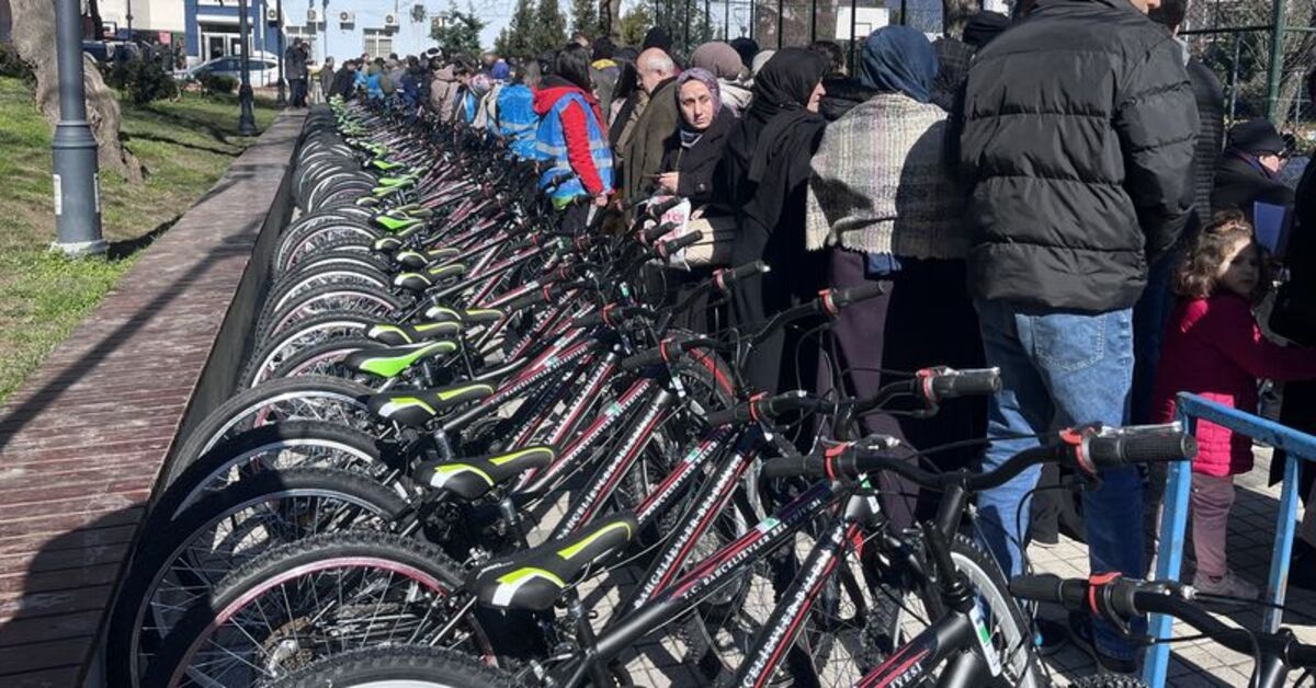 Des vélos pour 100 enfants supplémentaires à Bahçelievler