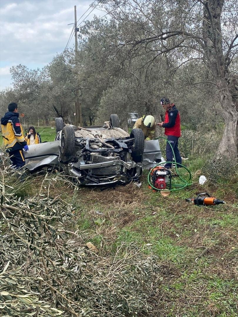 Flew into roadside field: 2 dead