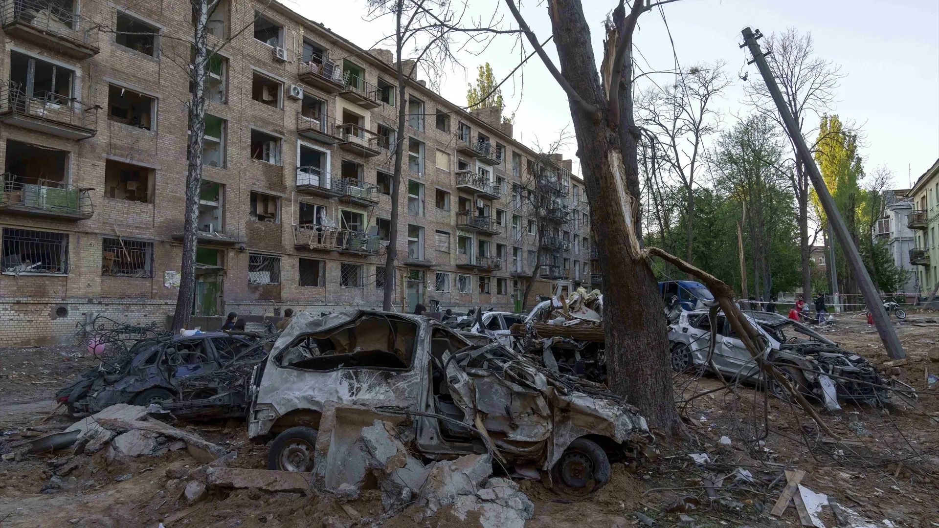 At least four dead and 20 wounded in a Russian attack on kyiv