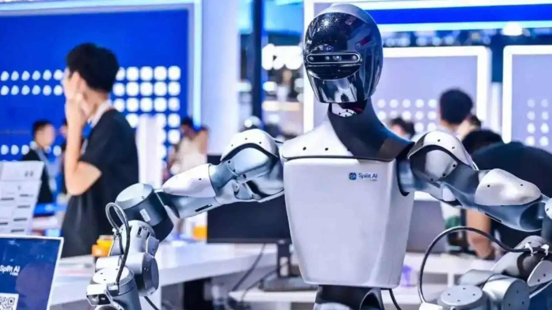 Sie sprechen, sie laufen, sie lernen: Wir haben gerade die weltweit größte Versammlung humanoider Roboter miterlebt.