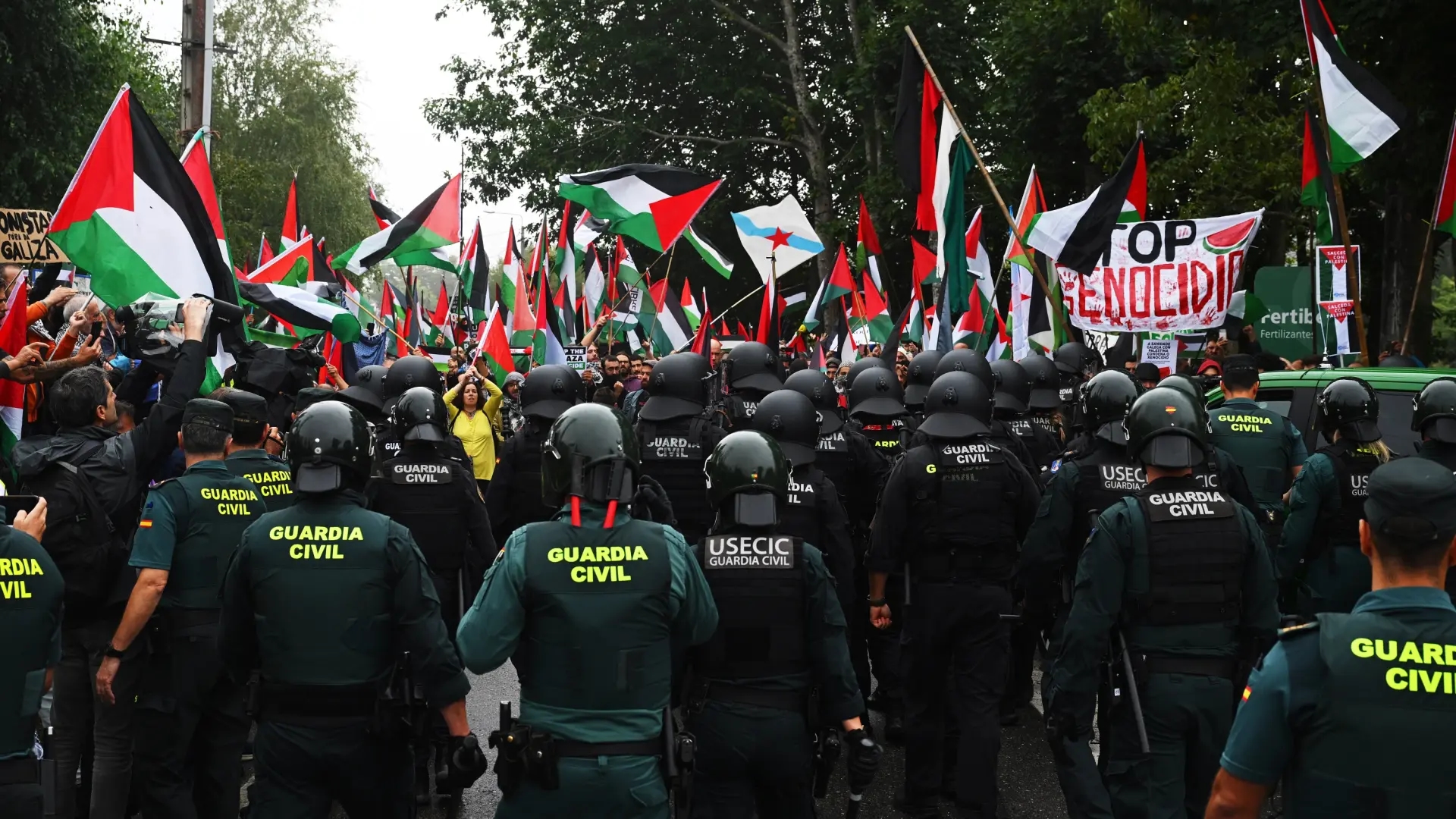 Madrid, La Vuelta finalini boykot çağrılarına karşı Gazze protestolarıyla kendini koruyor: NATO zirvesinden daha fazla subay var