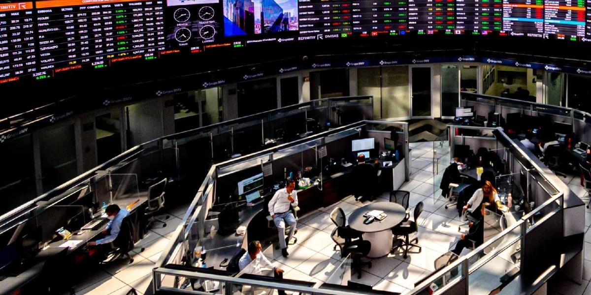 Mexican stock markets remain resilient; they rise more than 15% in the first half of the year.