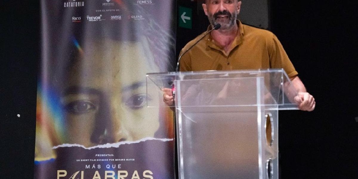 LGBTQ+ topluluğunda intiharı önlemek için diyalog başlatmayı amaçlayan kısa film "Kelimelerden fazlası".