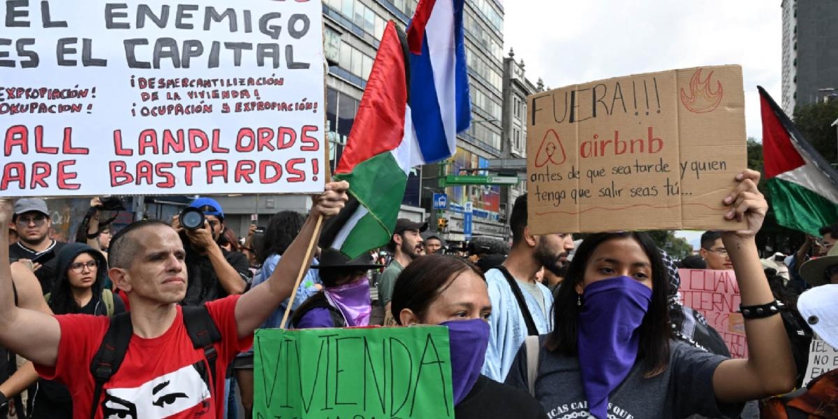 La terza marcia contro la gentrificazione a Città del Messico si conclude senza proteste. FOTO