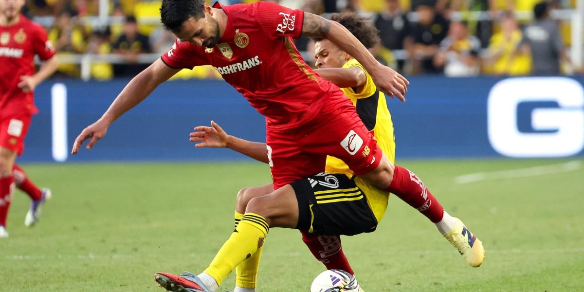 Toluca defeats Columbus on penalties and Puebla thrashes New York in the Leagues Cup opener.