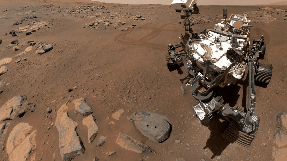 O rover Perseverance da NASA capturou um dos panoramas mais nítidos de sua missão até hoje em Marte.