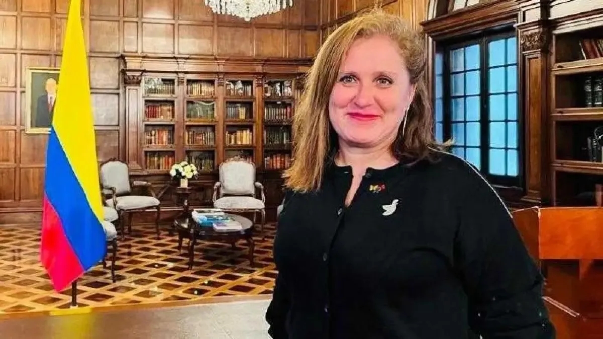 Wie is Eva Ferrer, de voormalige adviseur van Verónica Alcocer die terugkeert naar de nationale regering?
