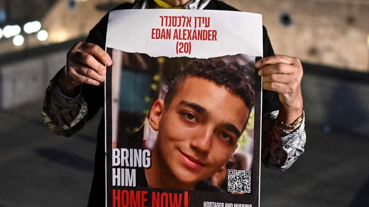 Quem é Edan Alexander, o refém israelense-americano libertado pelo Hamas?