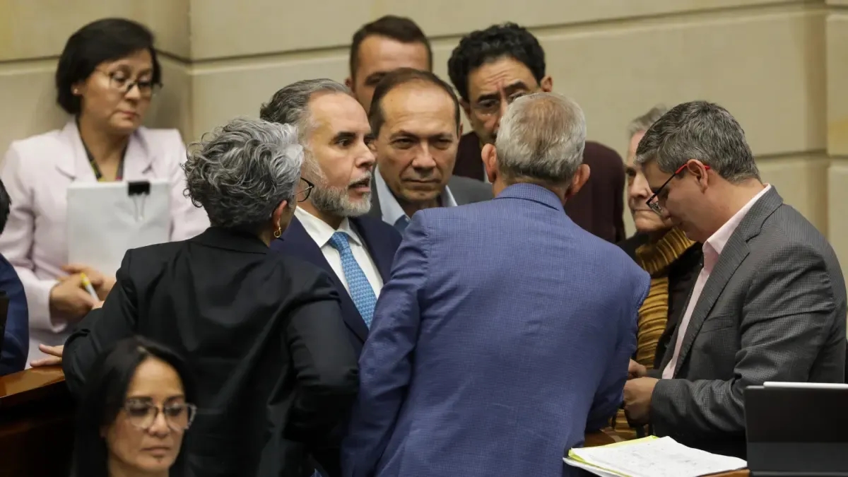 Time is running out for labor reform: the final vote in the Senate plenary session is set for this Tuesday.