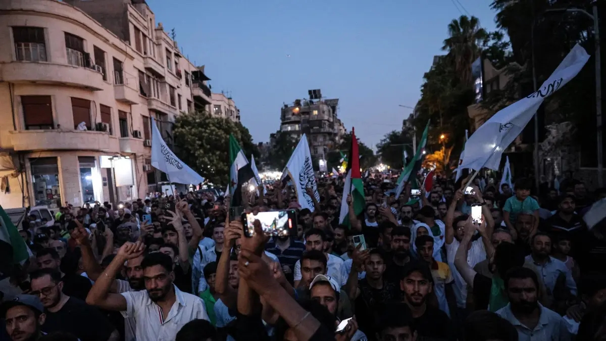 Why did Israel bomb Damascus and pressure the Druze population despite US 'concern'? These are the expected scenarios.