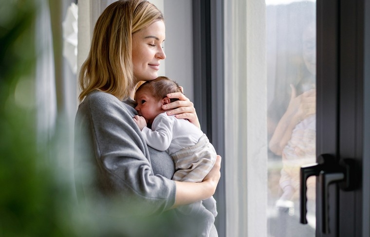 Médico indica maneira simples de melhorar a saúde do bebê em casa