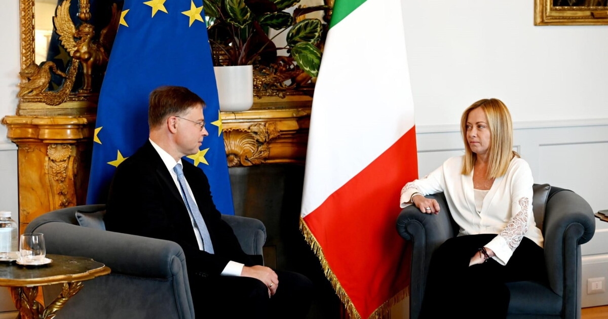 Meloni fra deficit e politica negozia il ReArm. E apre a Step, come nuovo strumento di flessibilità