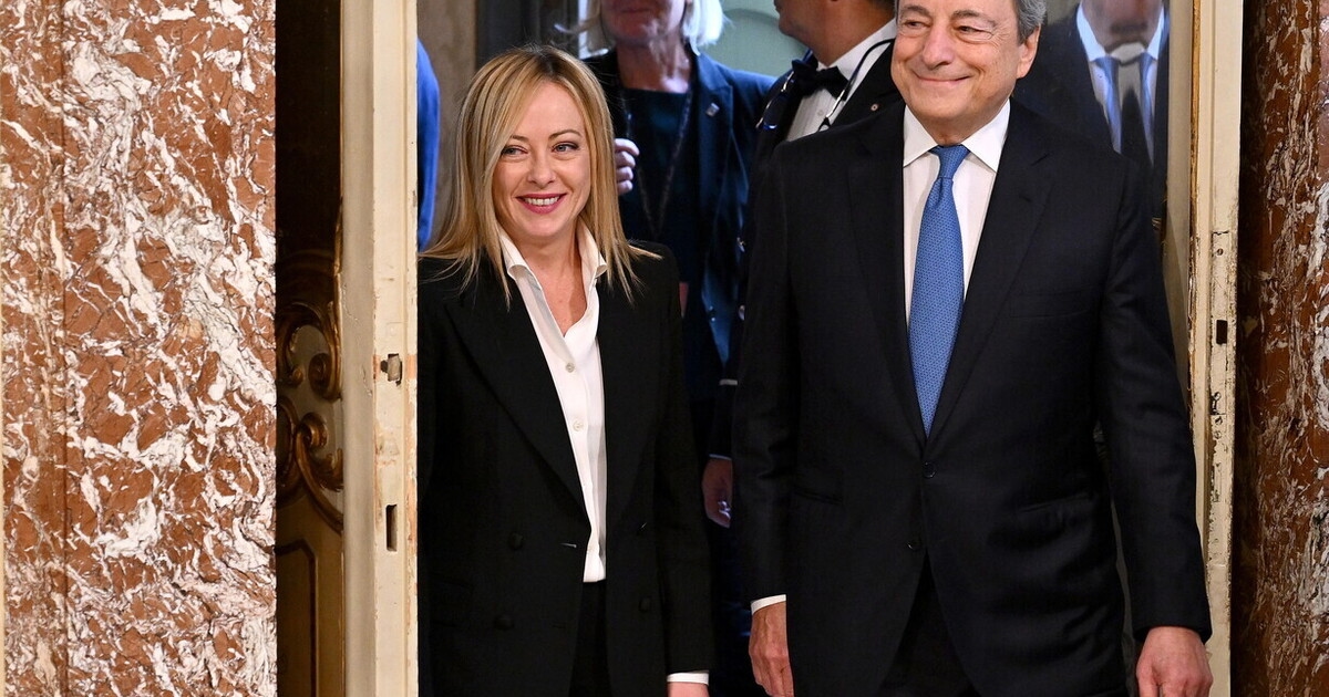Les vues de Draghi sur le Parti démocrate italien (FdI) : « Oui à l'industrie 'volontaire', non à l'unanimité », dit Fidanza.