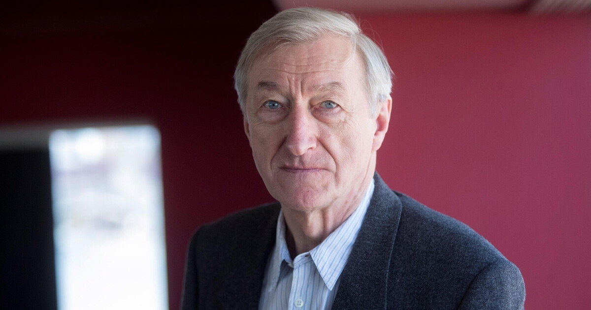 Яркие истории Барнса, которые бродят вокруг великой пропасти