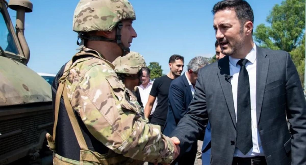 Luis Petri: "Tra un mese inizierà lo spiegamento di 10.000 militari dell'esercito al confine settentrionale."