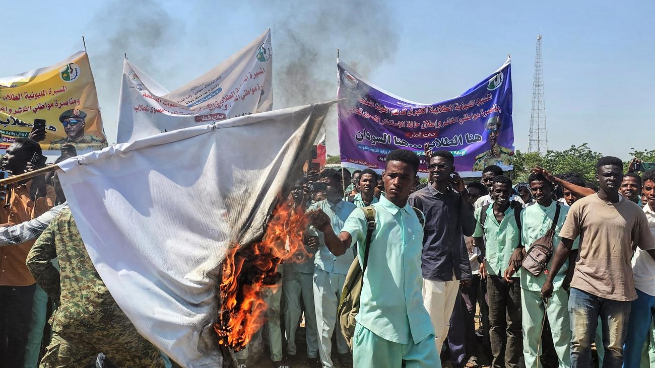 Sudán: Dudas sobre la calma en Sudán a pesar del alto el fuego anunciado unilateralmente.
