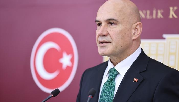Turhan Çömez von der İYİ-Partei: „Es finden derzeit Verhandlungen hinter verschlossenen Türen statt, die dauern schon seit Monaten an.“