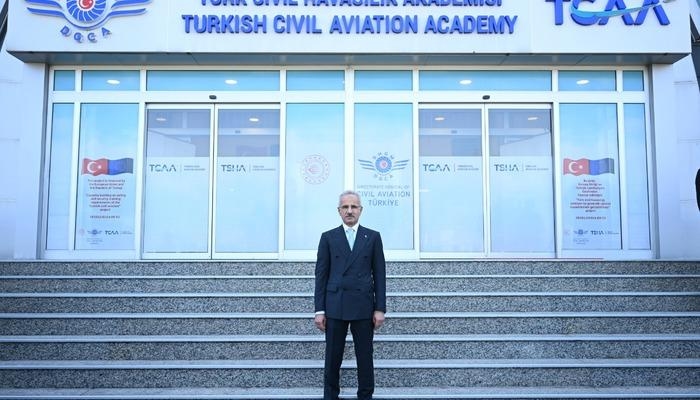 Pilot lisansı sınavlarında yeni dönem! Bakan Uraloğlu duyurdu: 15 Ağustos'ta başlıyor
