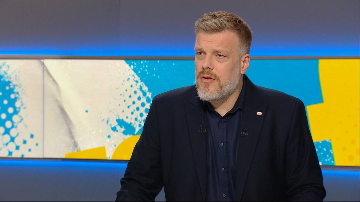 "No, no bromeemos." Zandberg critica el anuncio del ministro.