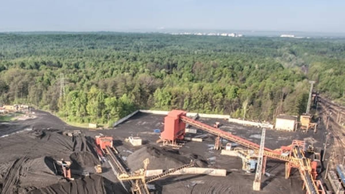 A quake in a mine in Silesia left four miners injured.