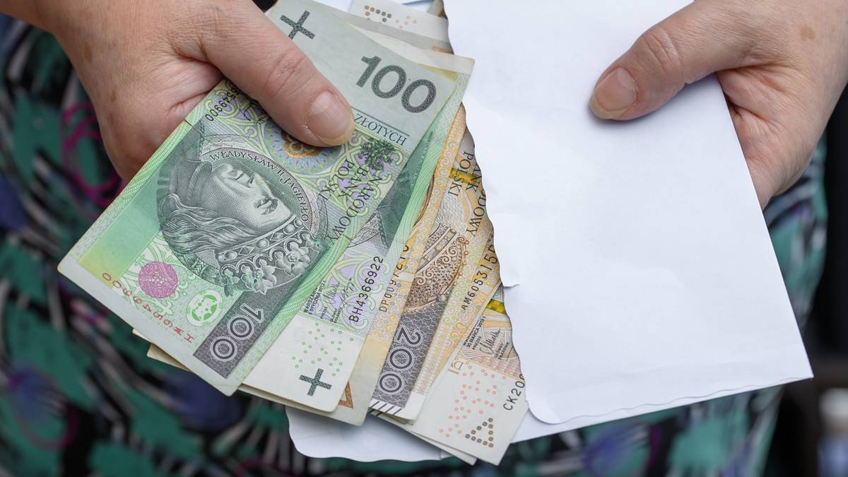 Senioren zullen er blij mee zijn. Dit is hoeveel de "dertiende" en "veertiende" in handen zullen zijn