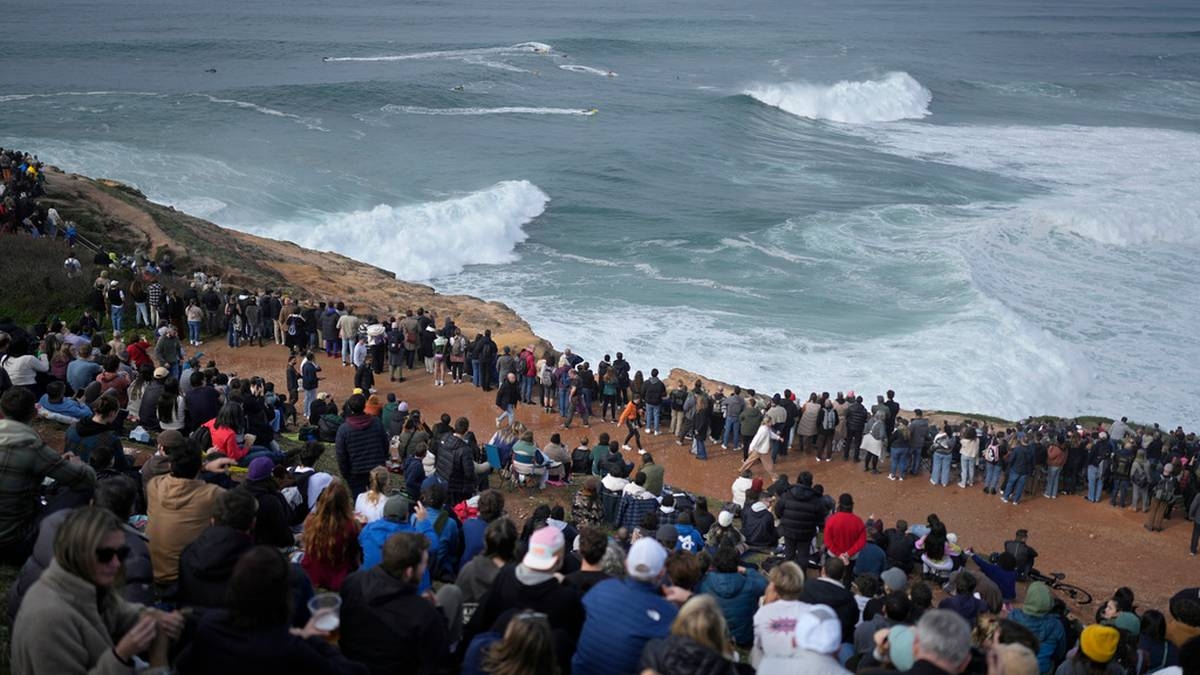 Playa Nazaré cerrada por tercera vez. Las autoridades no descartan un sabotaje.