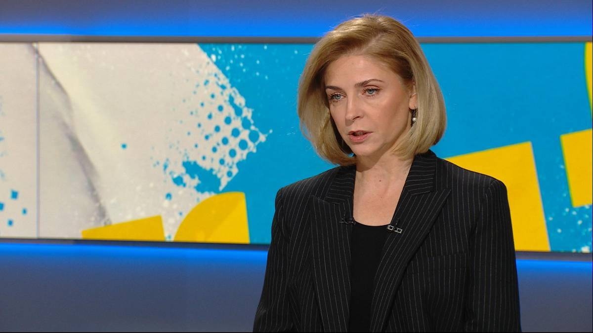 Joanna Mucha en "Graffiti". Mira desde el minuto 8:40