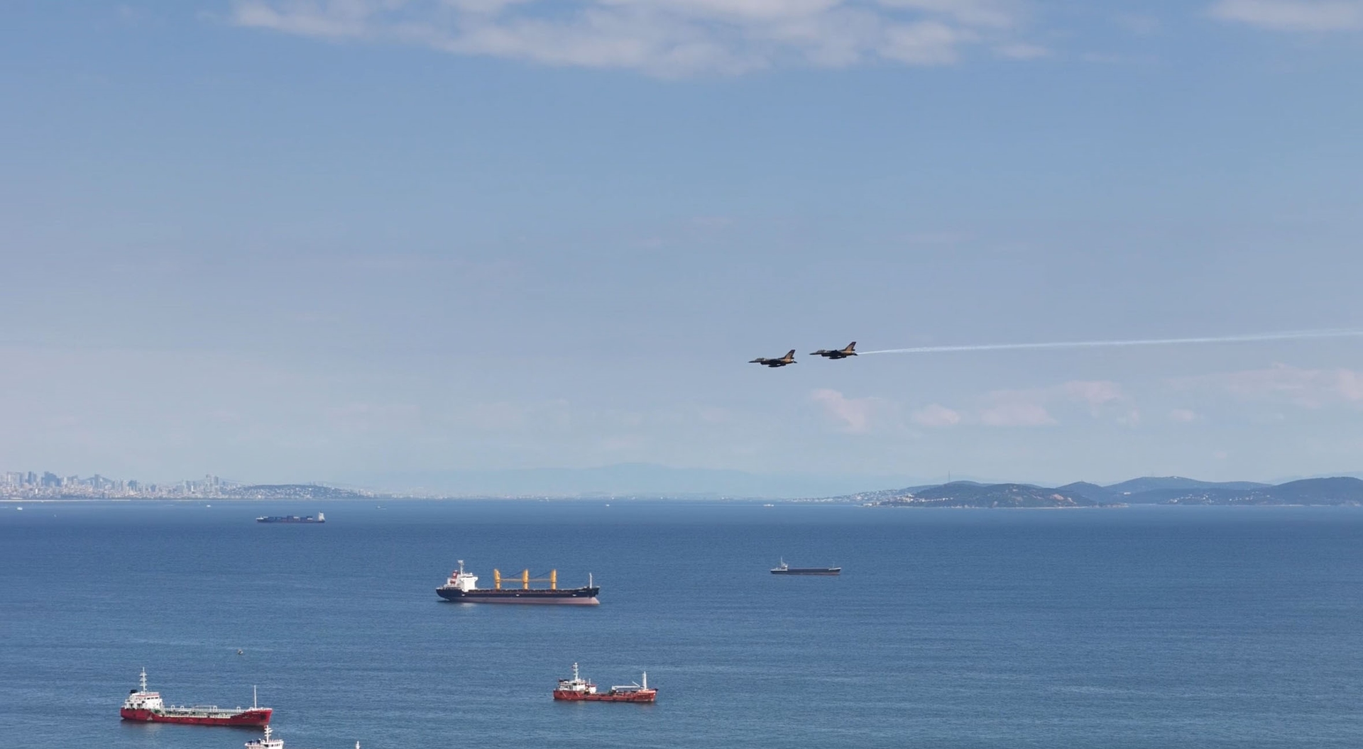 Within the framework of the conquest of Istanbul activities, SOLOTURK made a rehearsal flight in Istanbul