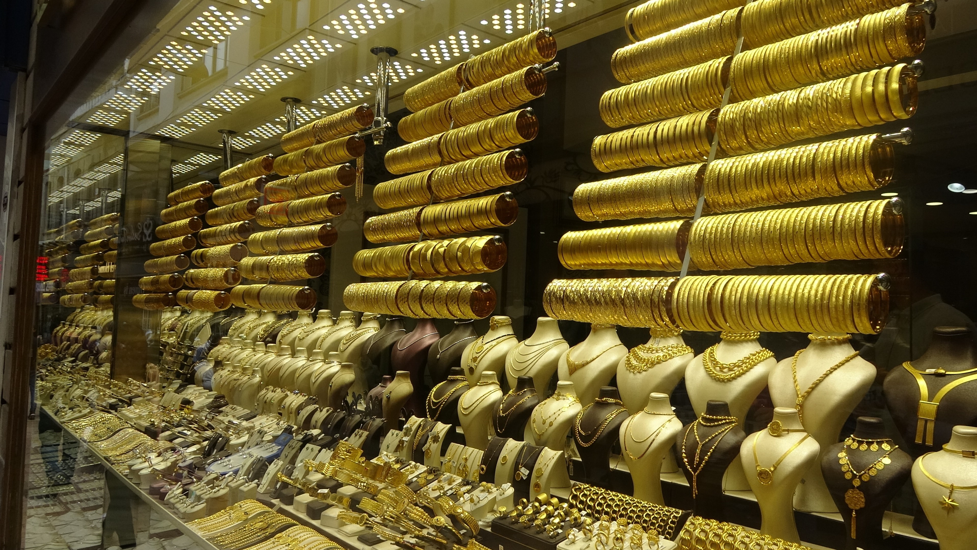 China, Indien, Russland, die Türkei und die zentralasiatischen Länder setzen auf Gold, um ihre Abhängigkeit vom Dollar zu verringern