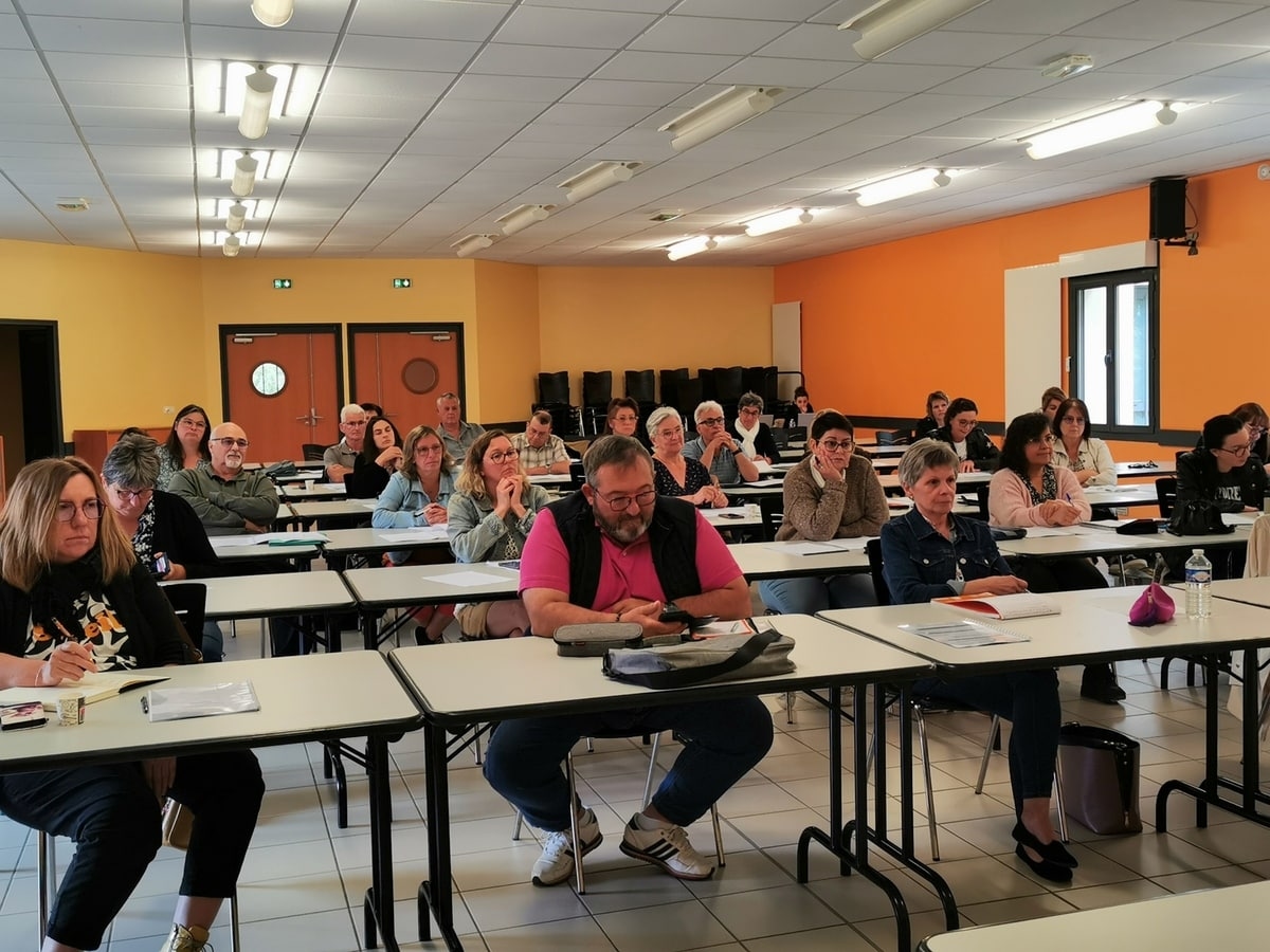 La asociación de alcaldes ya se prepara para el inicio del curso escolar